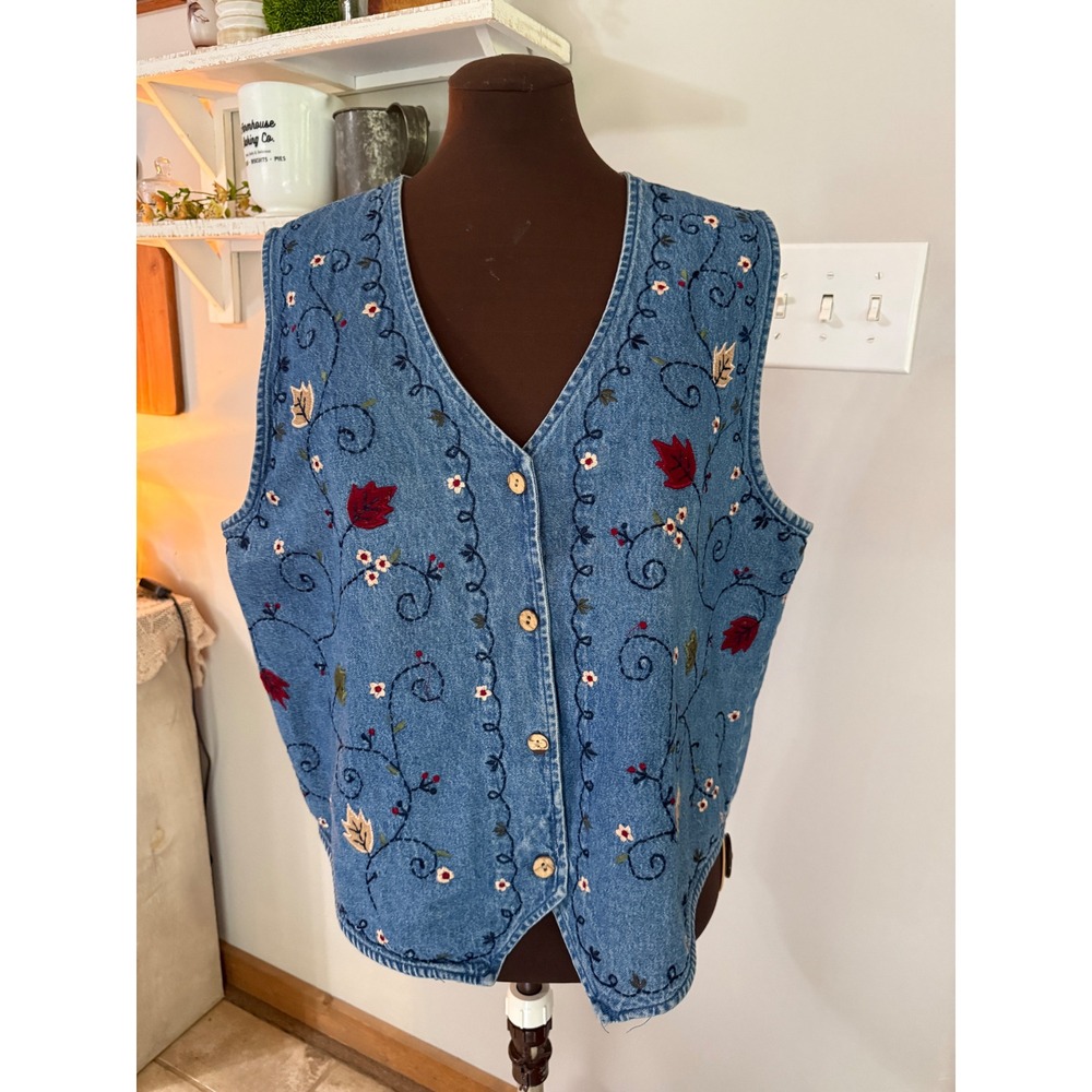 Vintage Bobby Brooks Denim Vest Size L Blue Floral Embroidered Cottagecore fall